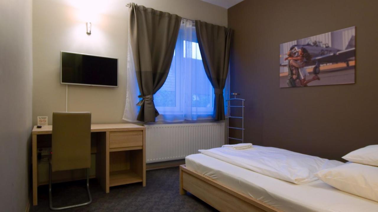 Varga-Haz Panzio Budaörs Eksteriør billede